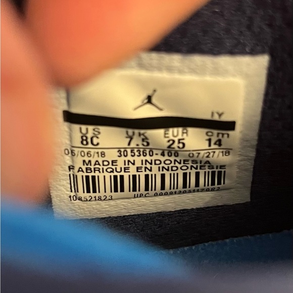 Nike AirJordan Retro 8 Snowflake Edition Toddler Shoes - Picture 7 of 10